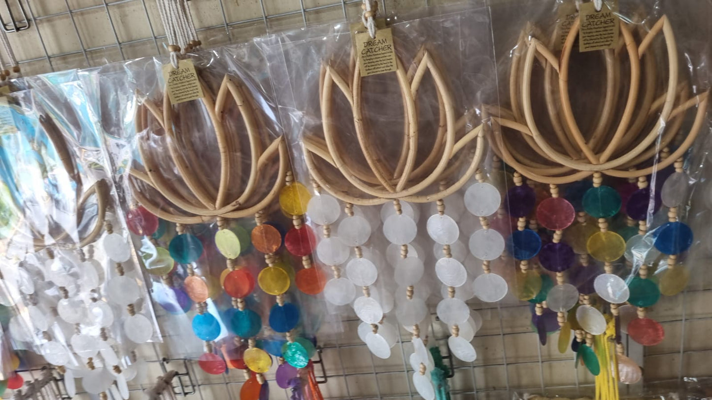 Lotus flower dreamcatcher made of rattan and hanging capiz shells – 22cm handmade wall decor in white or rainbow color