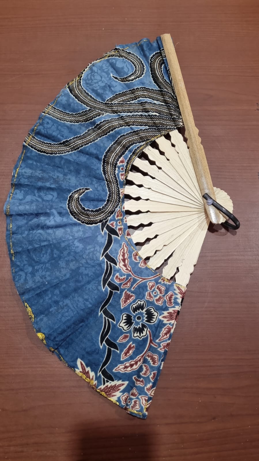 30 cm handmade batik cotton fan with natural bamboo handle, ideal for summer use, décor, and event souvenirs.