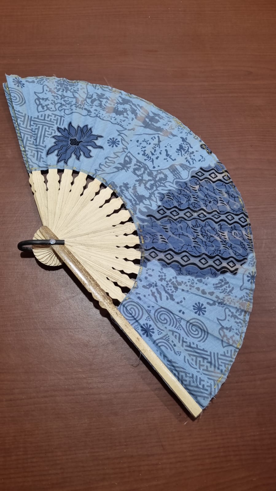30 cm handmade batik cotton fan with natural bamboo handle, ideal for summer use, décor, and event souvenirs.