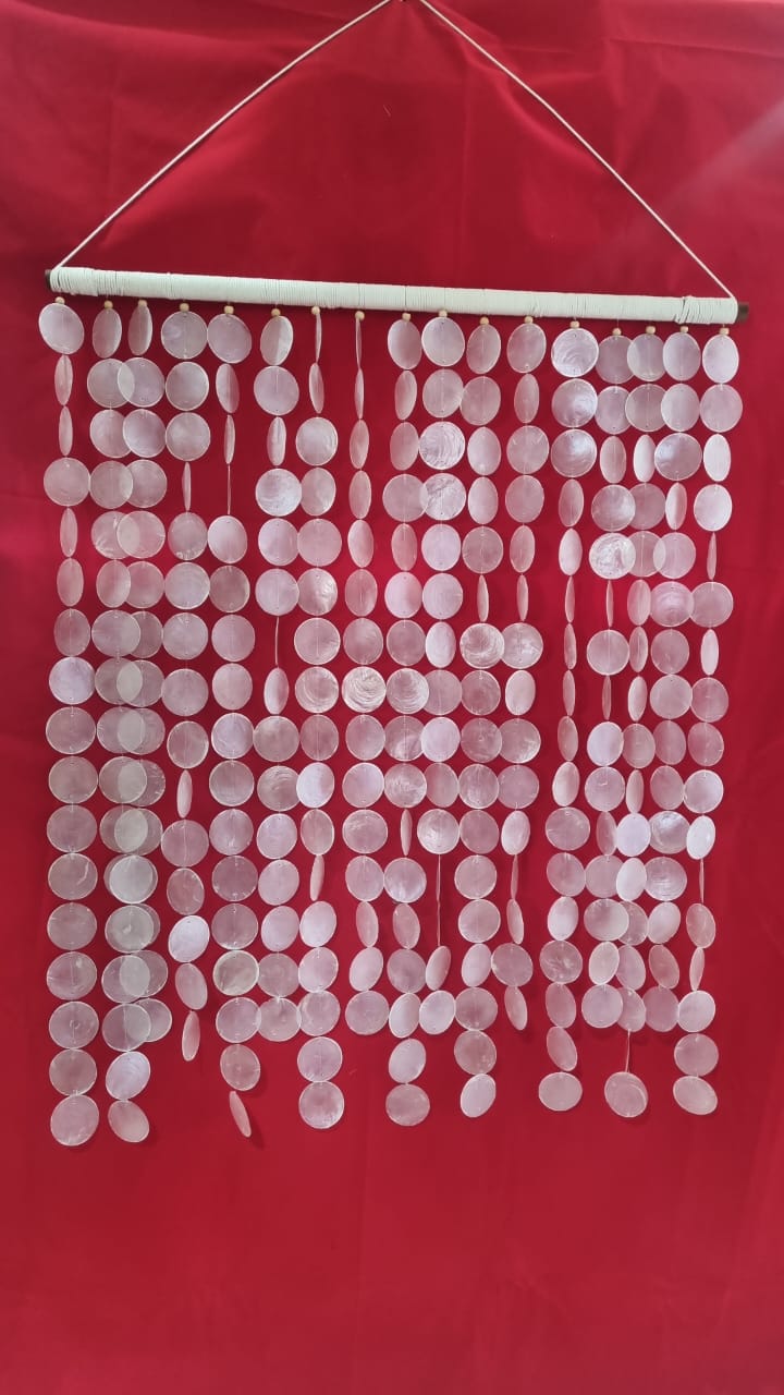 Coastal-style handmade capiz shell wall hanging, 70x100cm (27.5"x39.3"), natural shells on wooden rod for home and event décor
