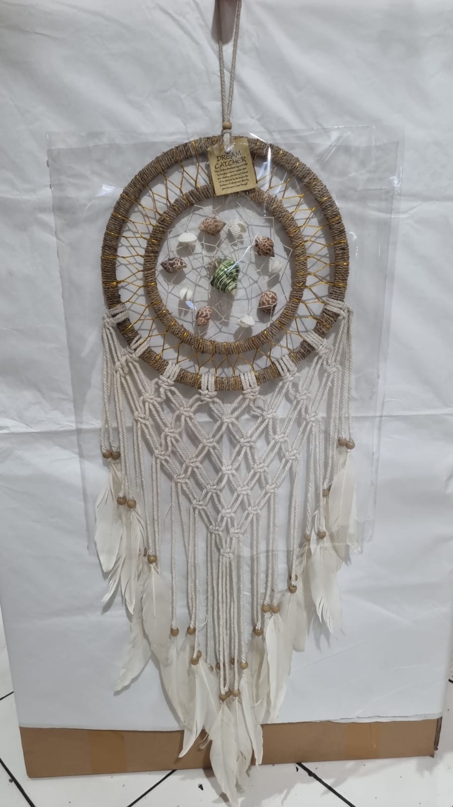 Large boho dreamcatcher with agel wrapped hoop, macrame knots, white feathers, and sea shell decor – 25cm handmade coastal wall hanging

